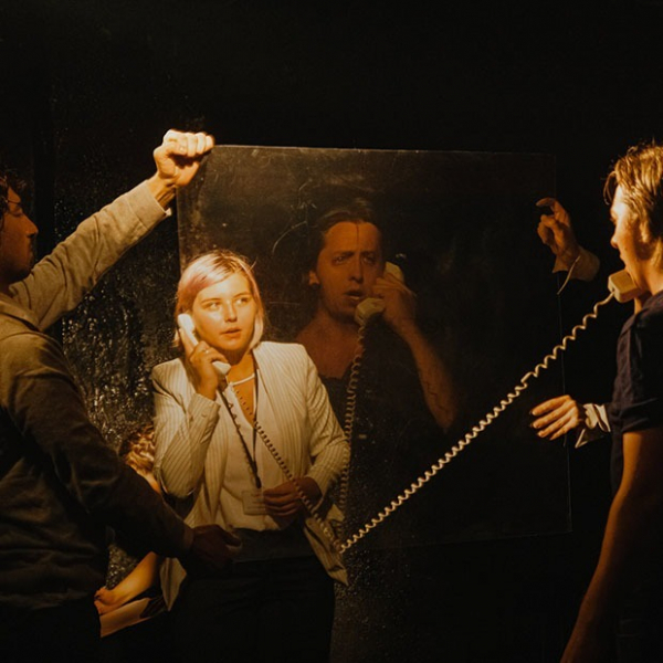 Куда пойти: Спектакль «Лихорадка субботнего вечера», вечер моноопер про женщин и виниловая среда