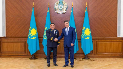 Работникам транспортной отрасли вручили госнаграды