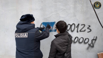 Порядка 200 наркограффити закрашено студентами и полицейскими в Актобе