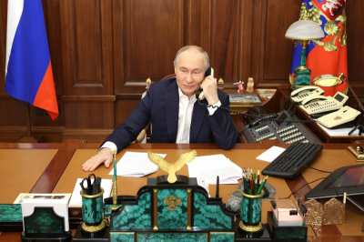 Безальтернативный переговорщик: как Владимир Путин улаживает конфликт на Ближнем Востоке