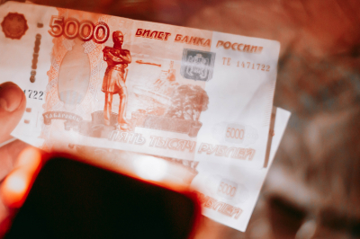 Семья Уолкера оштрафована на 2 тыс. рублей за нарушение миграционных правил