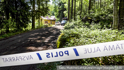 Полиция применила спецсредства при беспорядках на карнавале в Марселе