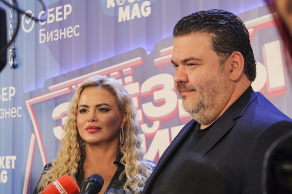 Чебоксары, Мурманск и Мальдивы: где российские звезды проводят отпуск летом 2026 года