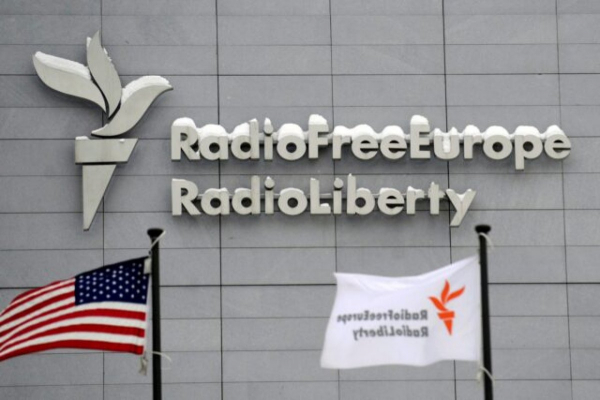 Трамп перекрыл финансирование венгерской службы Radio Free Europe