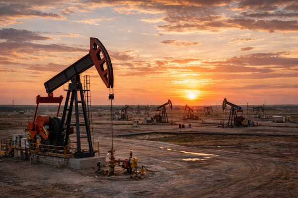 &laquo;Интерфакс&raquo;: цены на нефть выросли на 26%