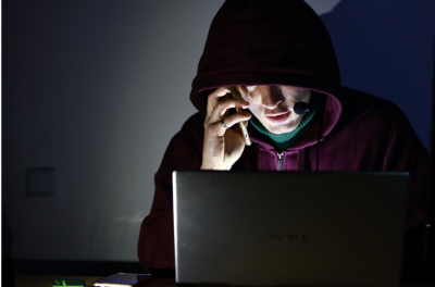 Опасные пасхальные открытки рассылают в соцсетях мошенники