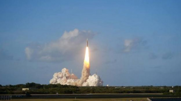 NASA впервые за полвека отправила астронавтов к Луне