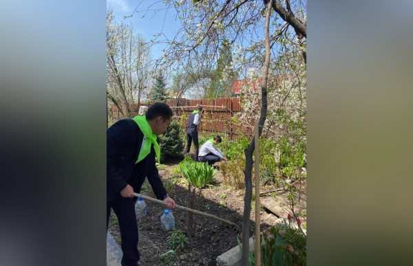 «Помоги ближнему»: почти тысяча волонтеров оказали помощь нуждающимся