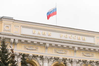 Россияне стали меньше жаловаться на навязывание услуг в потребительском и автокредитовании