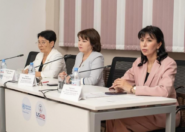 Вакцинация и доверие: международная конференция в Алматы собрала ученых и экспертов