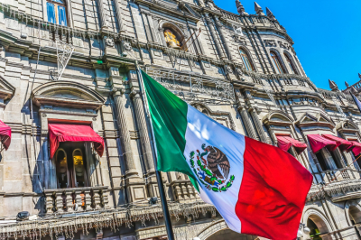 Мексика отказала возвращать российской пианистке 17-летнюю дочь