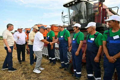 Минниханов ознакомился с ходом уборки урожая и поблагодарил аграриев