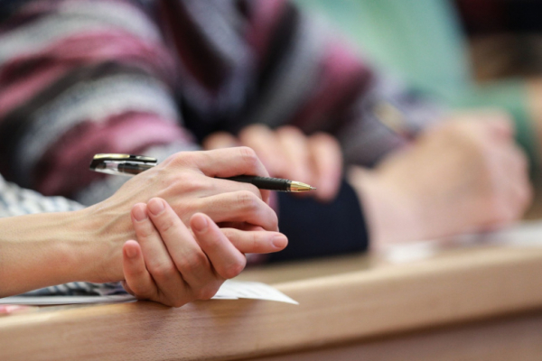 Как поступить в вуз, если вы давно окончили школу: пошаговая инструкция