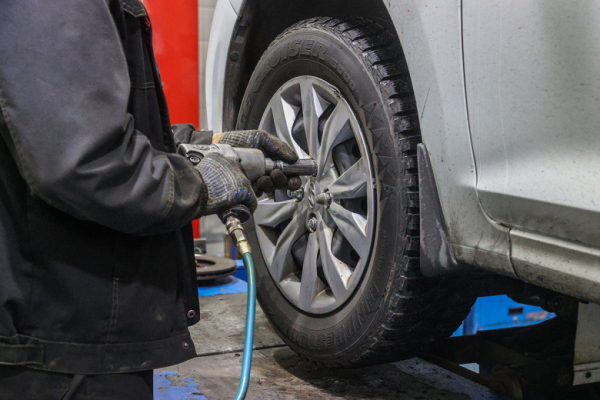 Водителям рассказали, как сэкономить на шиномонтаже