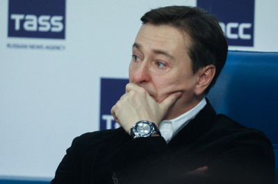 ТАСС: вместо Богомолова ректором школы-студии МХАТ могут стать Безруков или Певцов