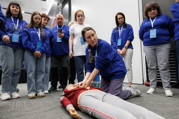 Более 180 волонтеров из четырех регионов собрались на форуме в Екатеринбурге