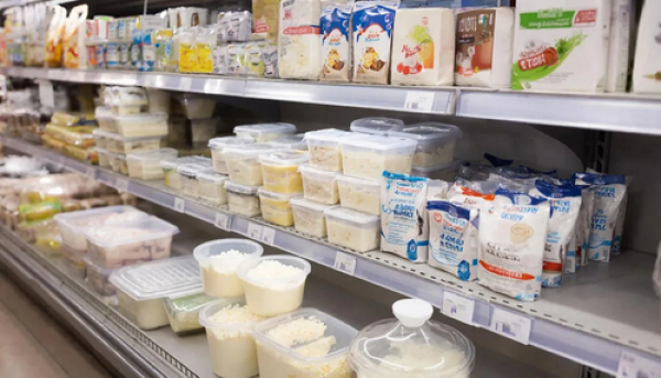 Новый ГОСТ разрешил производителям экономить на белке в твороге