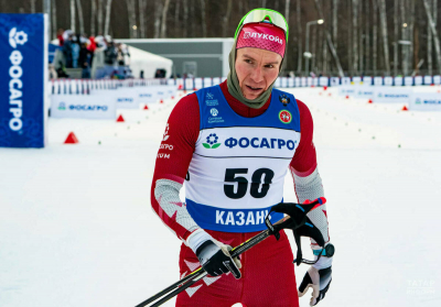 Александр Большунов выиграл &laquo;разделку&raquo; в финале Кубка России, Коростелёв &mdash; четвертый