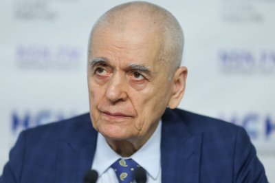 В РАН посоветовали россиянам игнорировать страны с обязательной вакцинацией