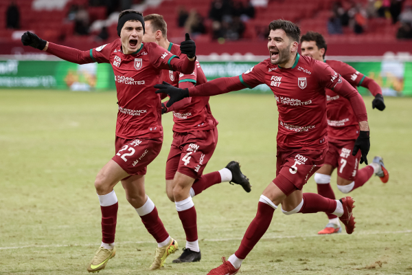 Против &laquo;Локомотива&raquo; Артига не&nbsp;выпустил ни&nbsp;одного нападающего. Кузяев вернулся в&nbsp;старт