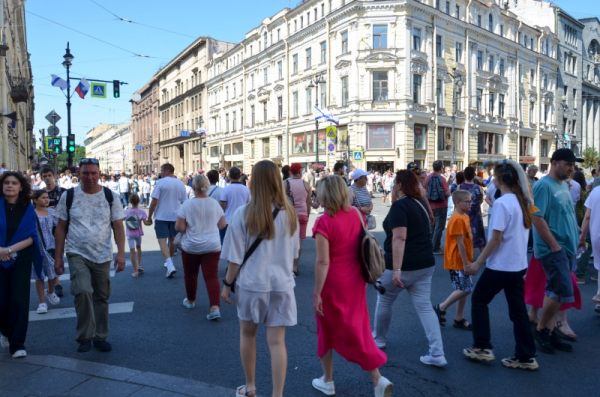 От классики до хороводов: как провести выходные в Петербурге и не пропустить главное