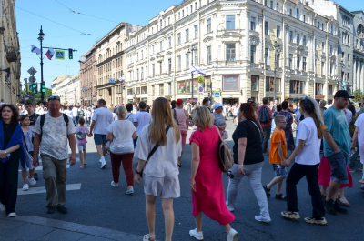 От классики до хороводов: как провести выходные в Петербурге и не пропустить главное