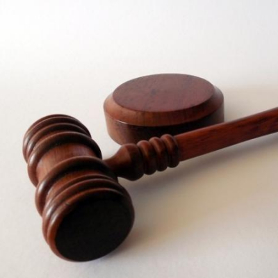 Лариса Долина подала многомиллионный иск на мошенника из Казани