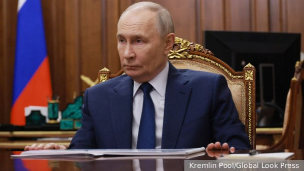 Сбивший украинский Су-27 летчик ВКС получил первую награду