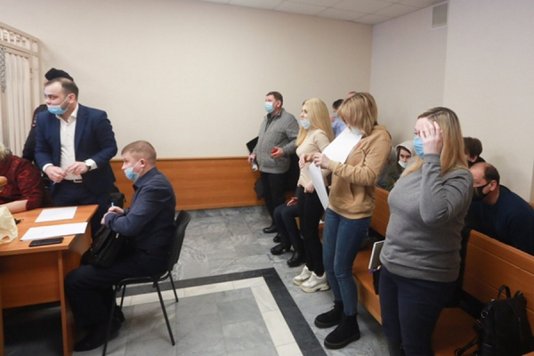 Члену ОПГ и бывшим сотрудникам БТИ изменили приговор за кражу квартир в Казани