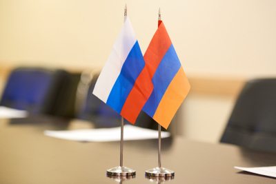Песков: Кремль дождётся итогов выборов в Армении, прежде чем поздравлять