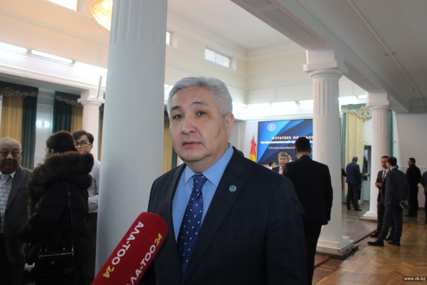 Болот Отунбаев: Кыргызстан - один из основателей ШОС