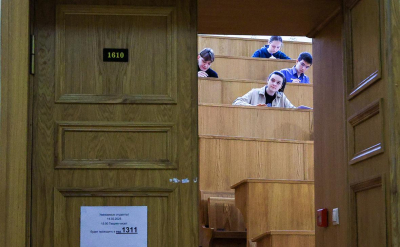 Опрос показал долю преподавателей вузов, постоянно использующих ИИ