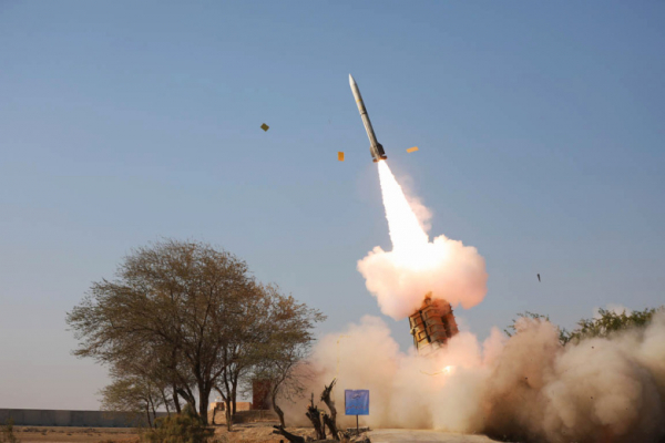 Иран пригрозил новыми ударами по американским базам