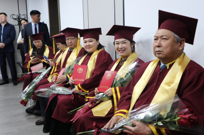 В Кыргызстане впервые вручены государственные дипломы PhD