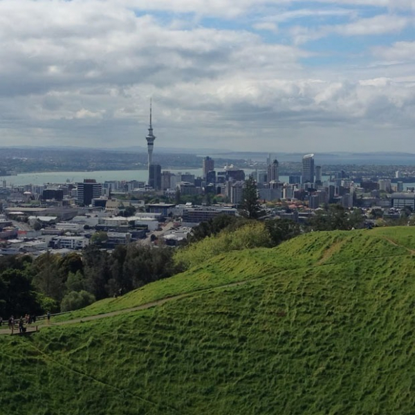 «Полицейские относятся к тебе как к человеку»: Казахстанцы в Новой Зеландии