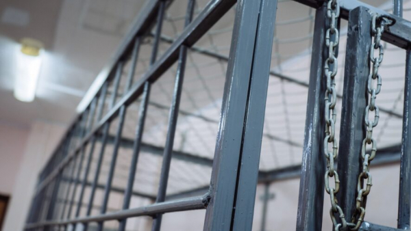 В колонию отправится жительница Казани за поддельную справку и ложный донос на косметолога 07/04/2026 &ndash; Новости