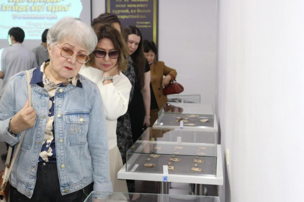 Павлодарский музей открыл выставку артефактов, найденных при раскопках