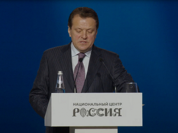 Мэры Казани и Бишкека подписали соглашение о побратимстве на всероссийском муниципальном форуме