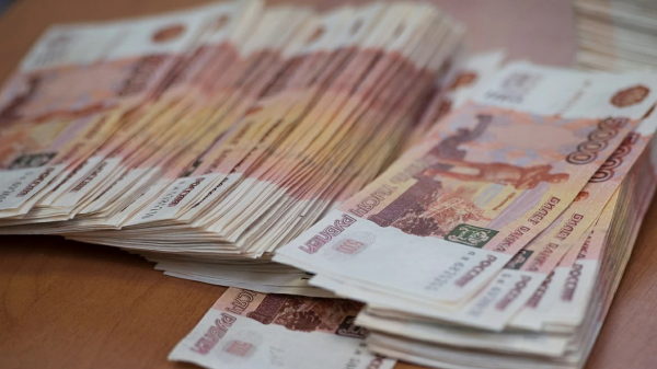 URA.RU: аналитики зафиксировали замедление роста зарплат