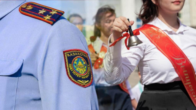 Полиция Алматы усилила патрульные наряды в городе и обратилась к выпускникам и их родителям