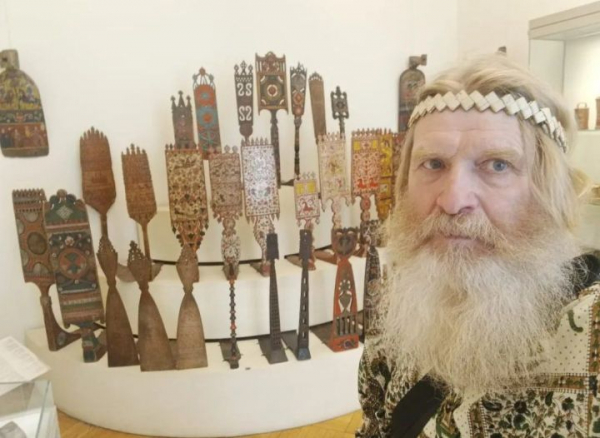 Художник из Челнов загрузил 500 картин в &laquo;Газель&raquo; и отправился покорять Петербург