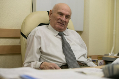 Госпиталь ветеранов войн в Екатеринбурге официально получил имя легендарного нейрохирурга Семена Спектора