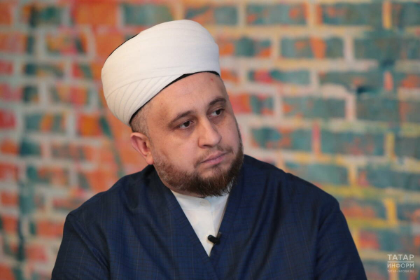 Казанский имам рассказал, как родителям не сглазить ребенка