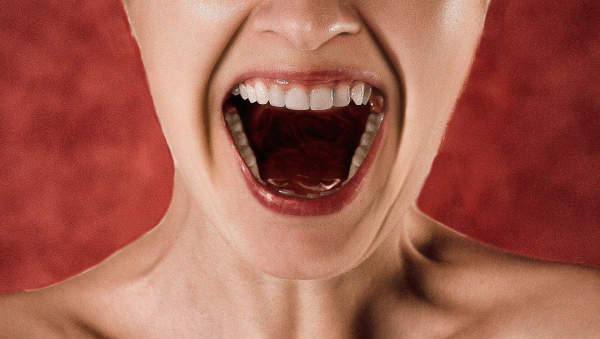 Иммунолог Манина объяснила, почему целоваться полезно для здоровья