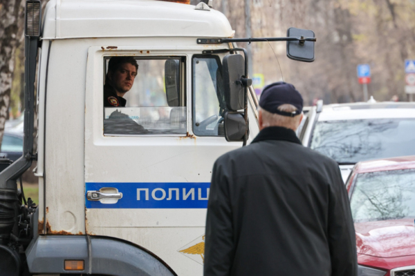 Задержаны трое мужчин за попытку взорвать силовика в Москве