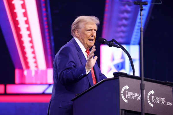 &laquo;Впарили сосункам в Европе&raquo;: Трамп обрушился с критикой на страны ЕС, во всем &laquo;виноват&raquo; Китай