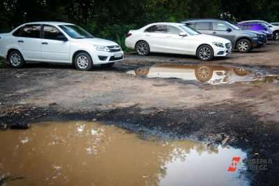 В Рязани автовладельцев оштрафовали на 5,3 млн рублей за парковку на газонах и детских площадках