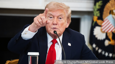 Пожар уничтожил здание школы в Иркутской области