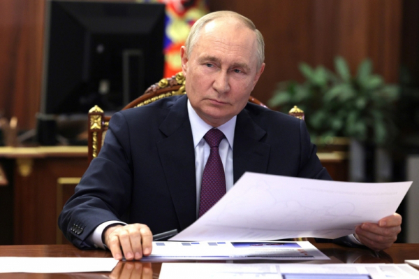 Россия потирает руки от радости: EC из-за проблем с США будет умолять Путина о помощи