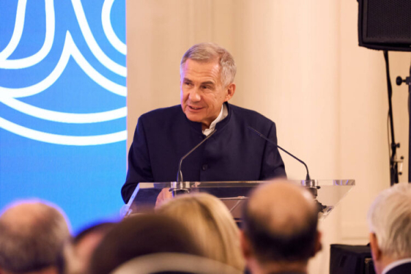 Минниханов: Мы должны сделать общественный транспорт качественным